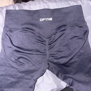 DFYNE Women's Black Leggings